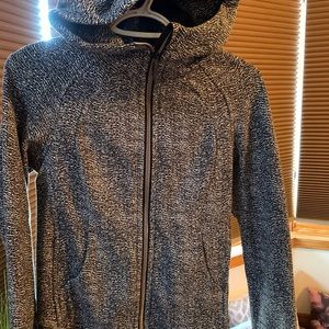 Lulu hoodie!!look new ..i worn 5 times!!!